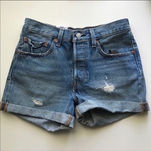 NWT Levi’s 501 Midrise Denim shorts